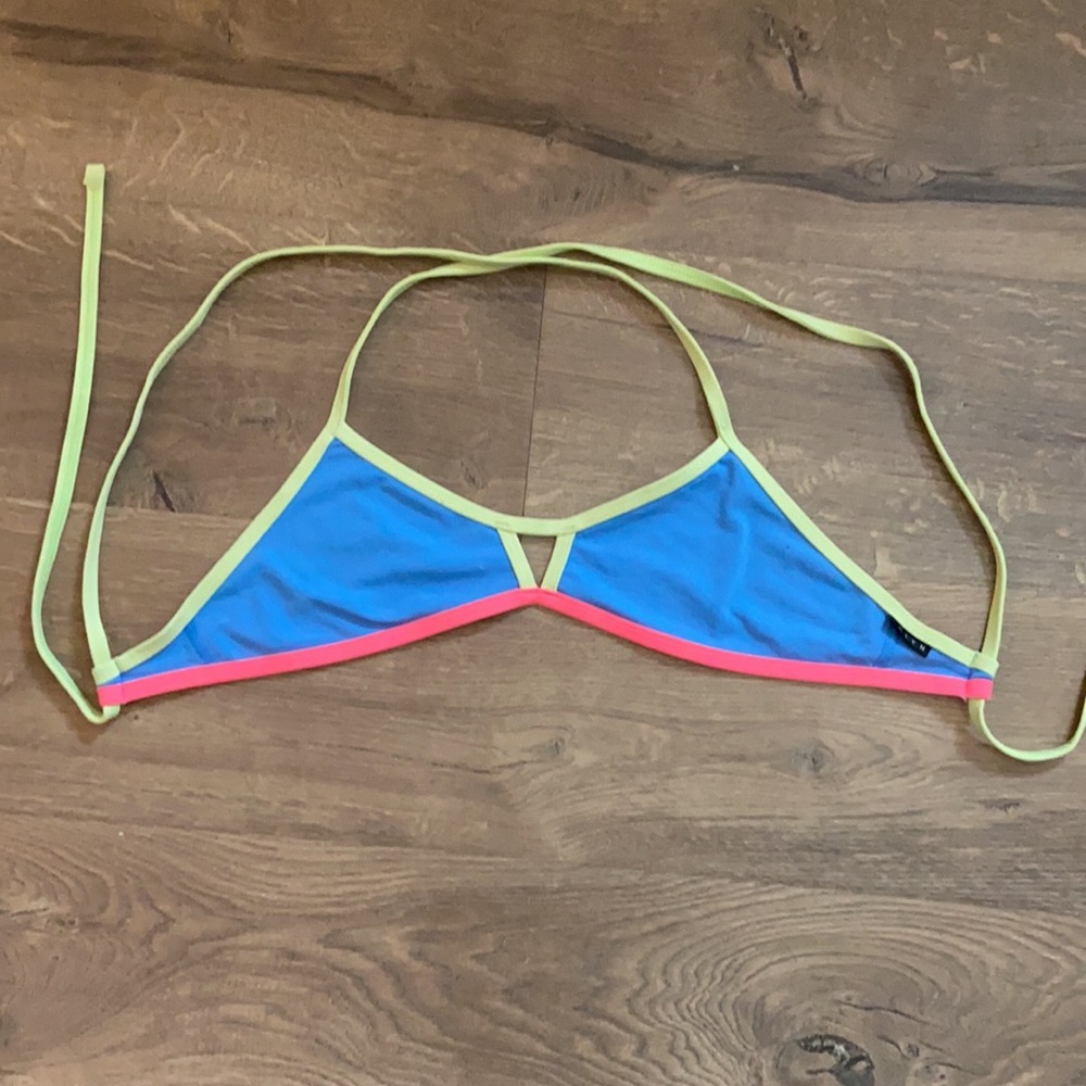 JOLYN TOP
